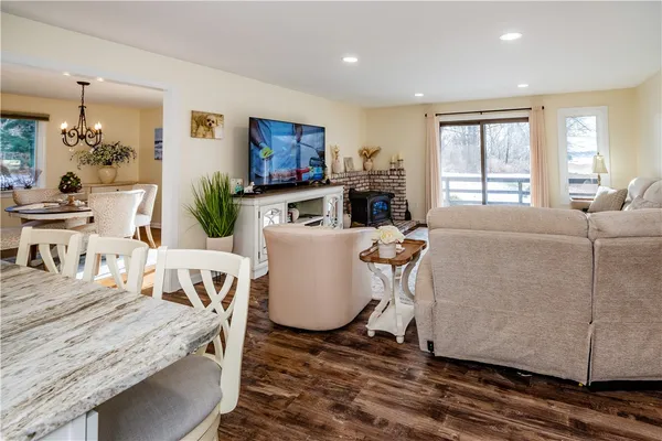 $659,000 | 255 Seabreeze Drive, North Kingstown, RI 02852