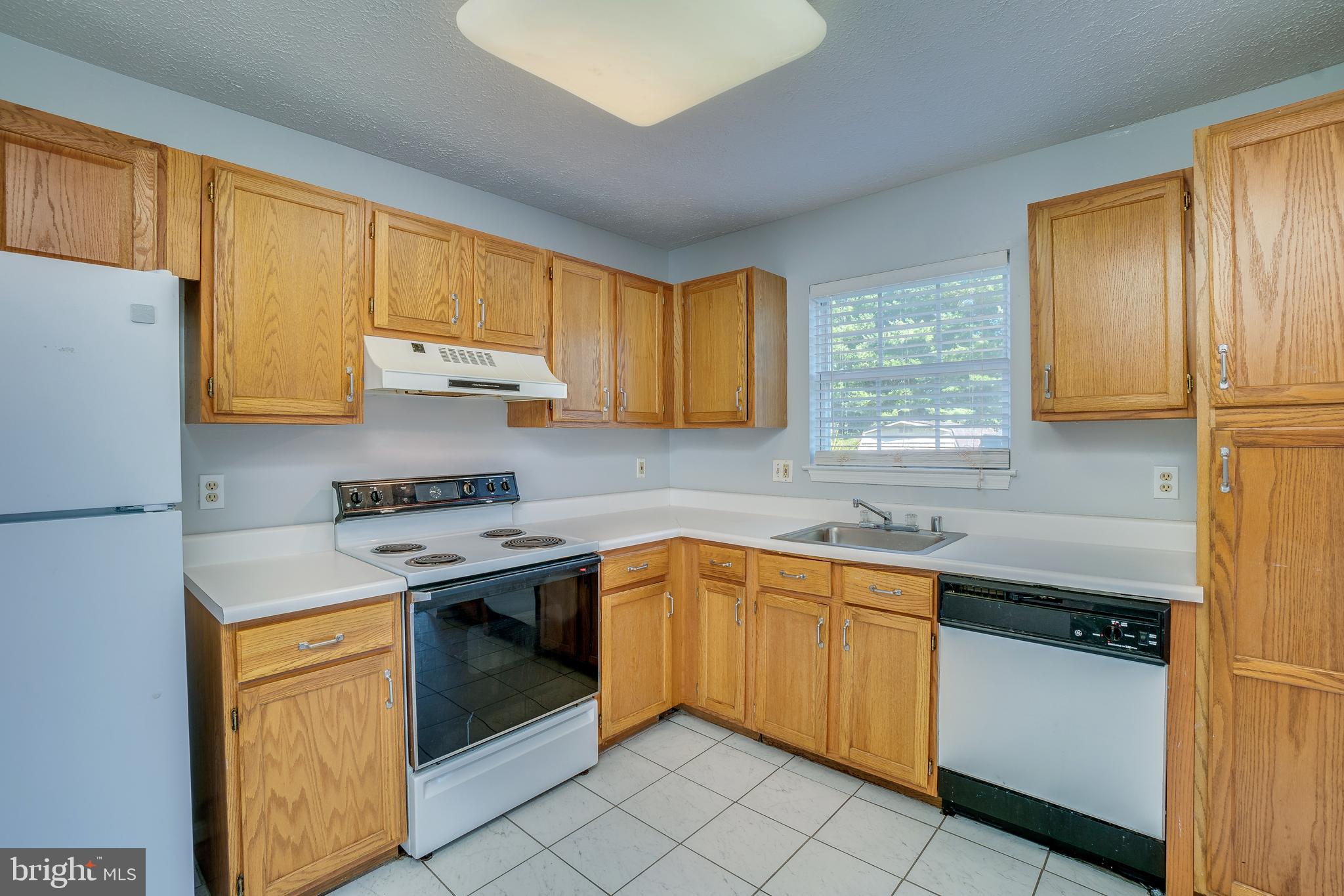 2107 Riding Crop Way Windsor Mill, MD 21244 - Photo 12 of 38