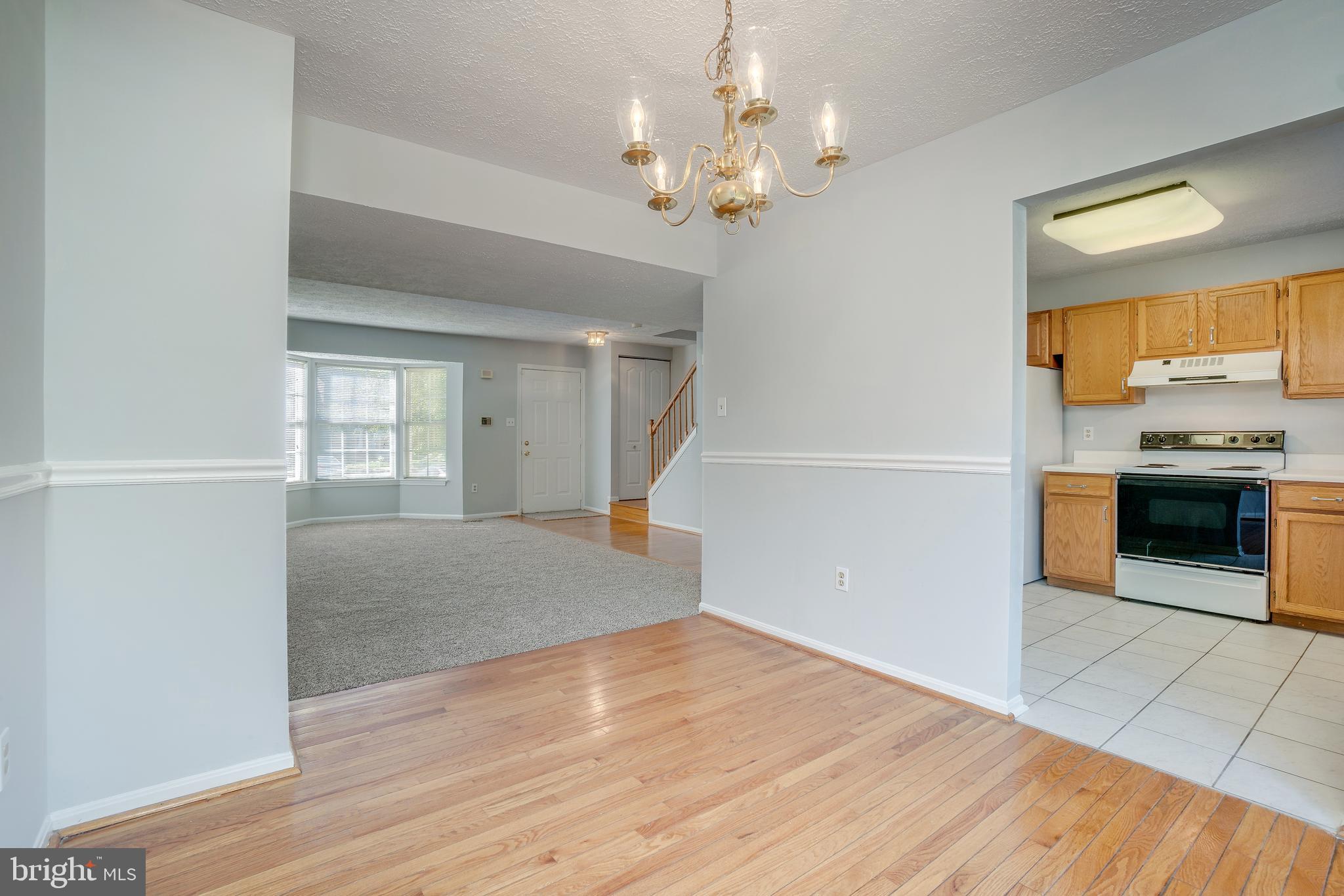 2107 Riding Crop Way Windsor Mill, MD 21244 - Photo 4 of 38