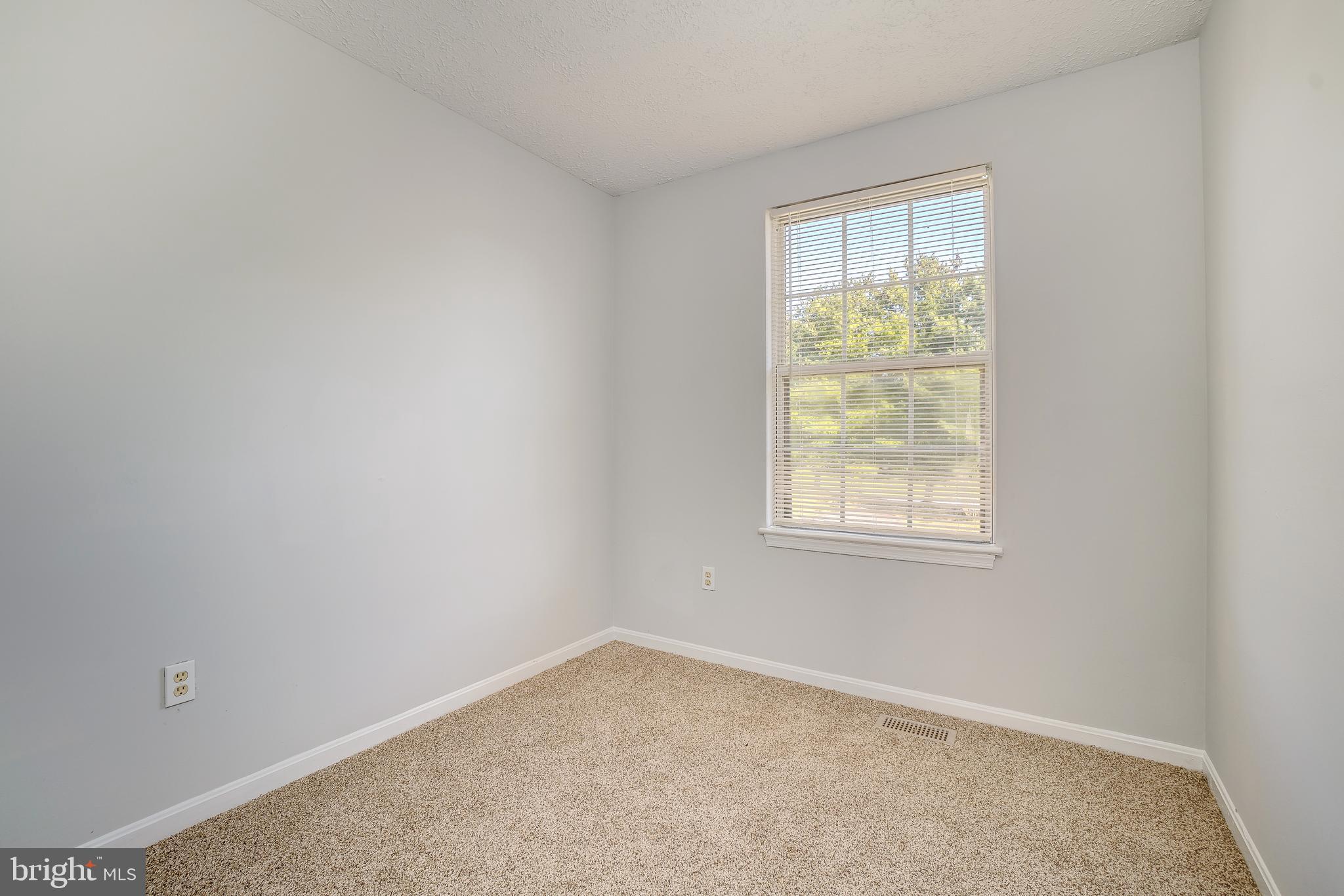 2107 Riding Crop Way Windsor Mill, MD 21244 - Photo 33 of 38