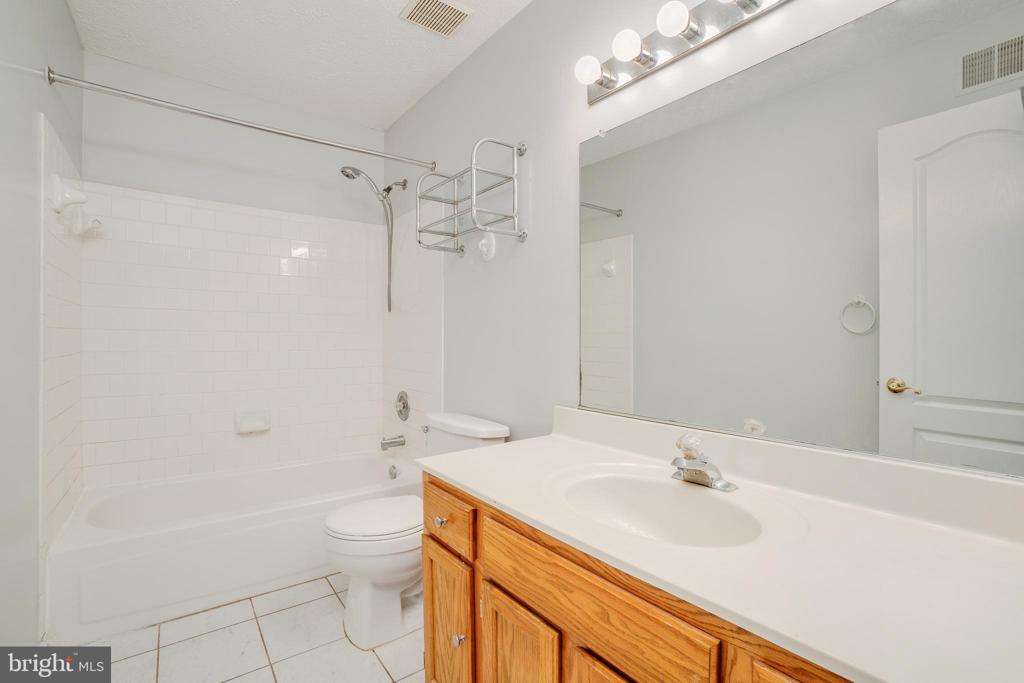 2107 Riding Crop Way Windsor Mill, MD 21244 - Photo 8 of 38