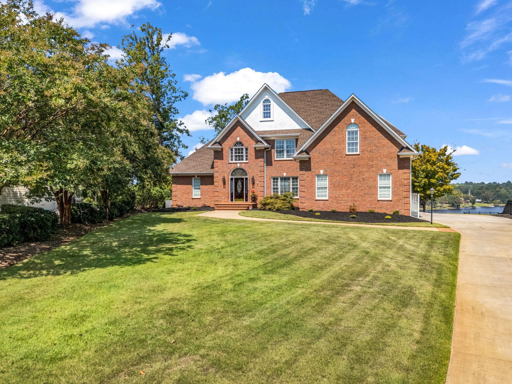 216 East Caledonia Court Inman, SC 29349 - Photo 1 of 50