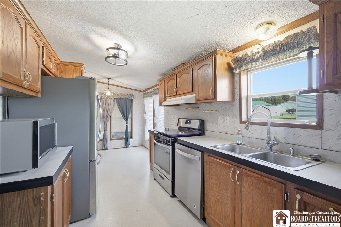 4911 Baker Street Ashville, NY 14710 - Photo 4 of 31