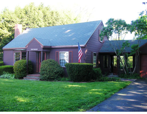 18 Barbara Road Danvers, MA 01923 - Photo 1 of 9 Gallery Image 1