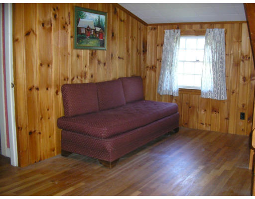 18 Barbara Road Danvers, MA 01923 - Photo 5 of 9 Gallery Image 5