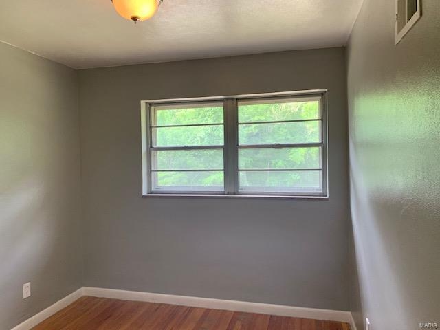 627 Southeast Chambers Road St. Louis, MO 63137 - Photo 13 of 23