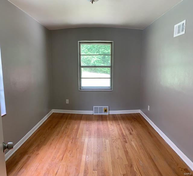 627 Southeast Chambers Road St. Louis, MO 63137 - Photo 15 of 23