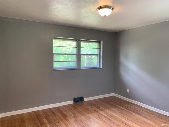 627 Southeast Chambers Road St. Louis, MO 63137 - Photo 17 of 23