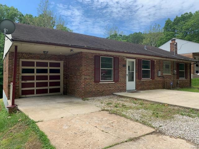 627 Southeast Chambers Road St. Louis, MO 63137 - Photo 3 of 23