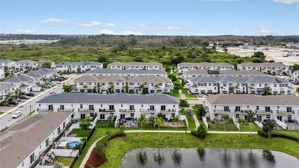 $2,900 | 805 South E 18th Street, Unit 805, Homestead, FL 33034