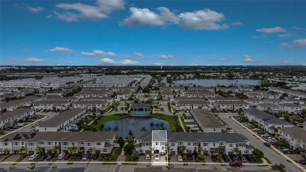 $2,900 | 805 South E 18th Street, Unit 805, Homestead, FL 33034