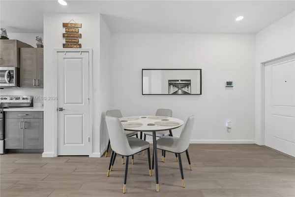 $2,900 | 805 South E 18th Street, Unit 805, Homestead, FL 33034