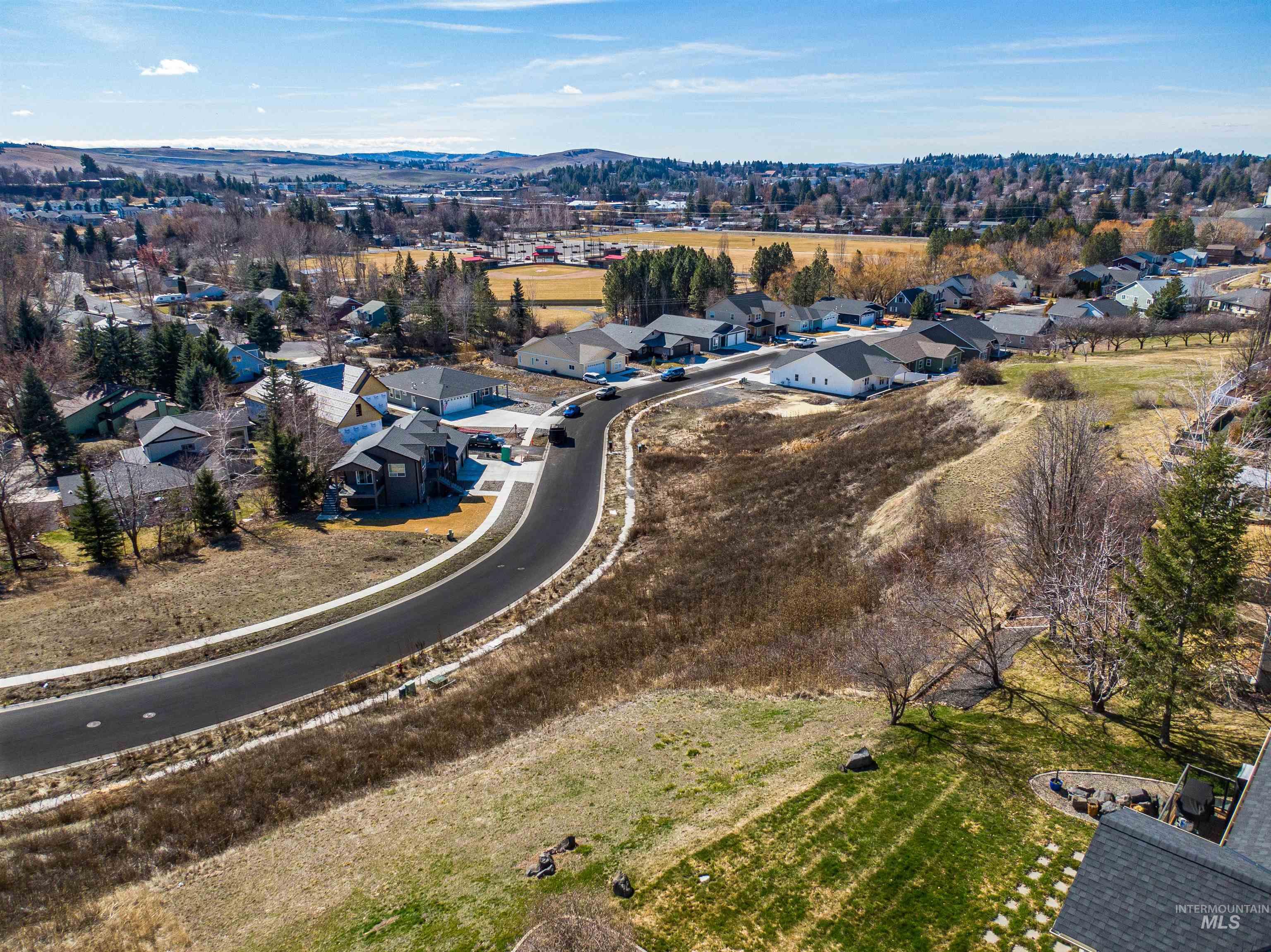 2078 West View Drive Moscow, ID 83843 - Photo 3 of 29