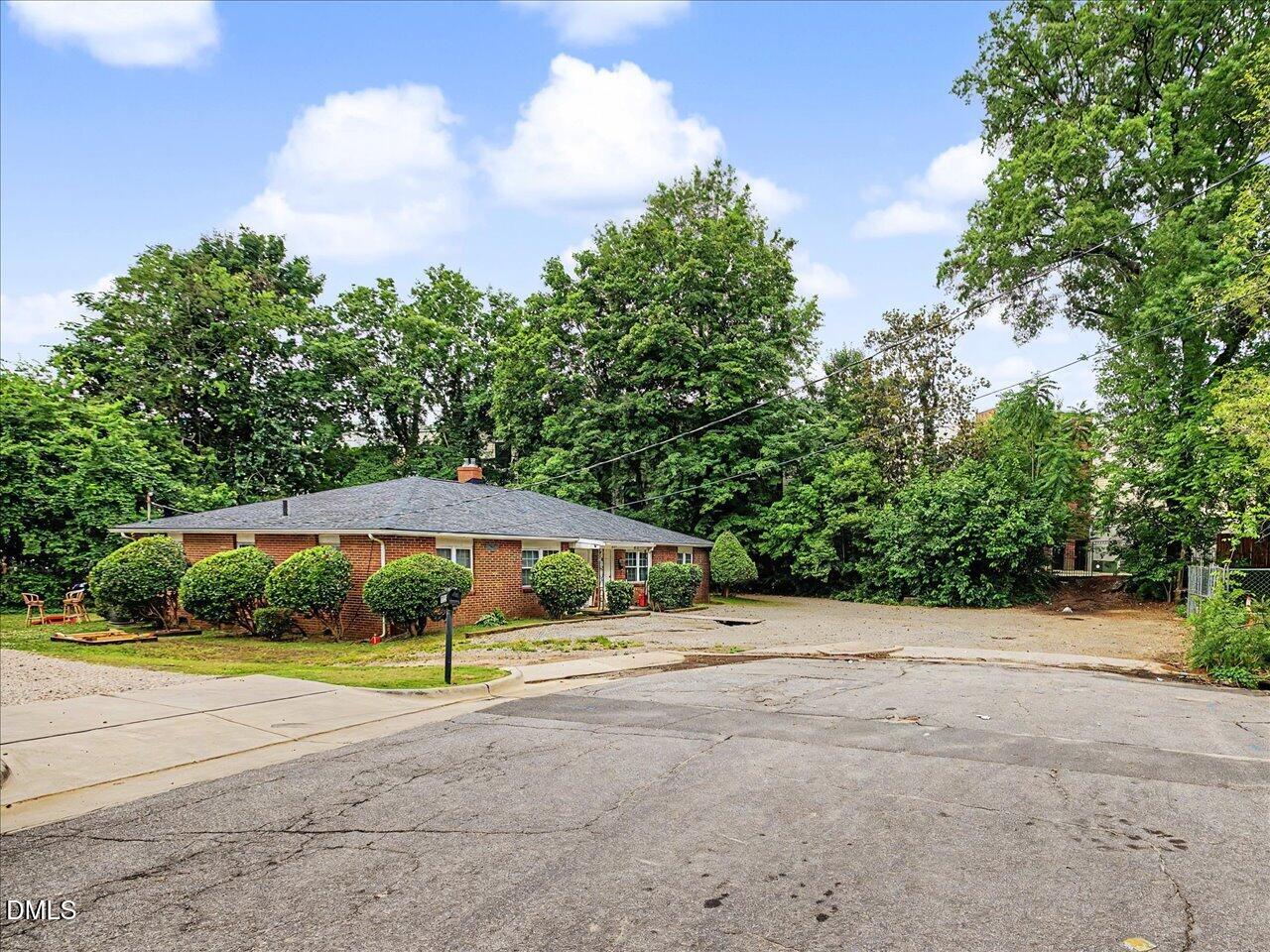 2217 Garden Place Raleigh, NC 27607 - Photo 6 of 39