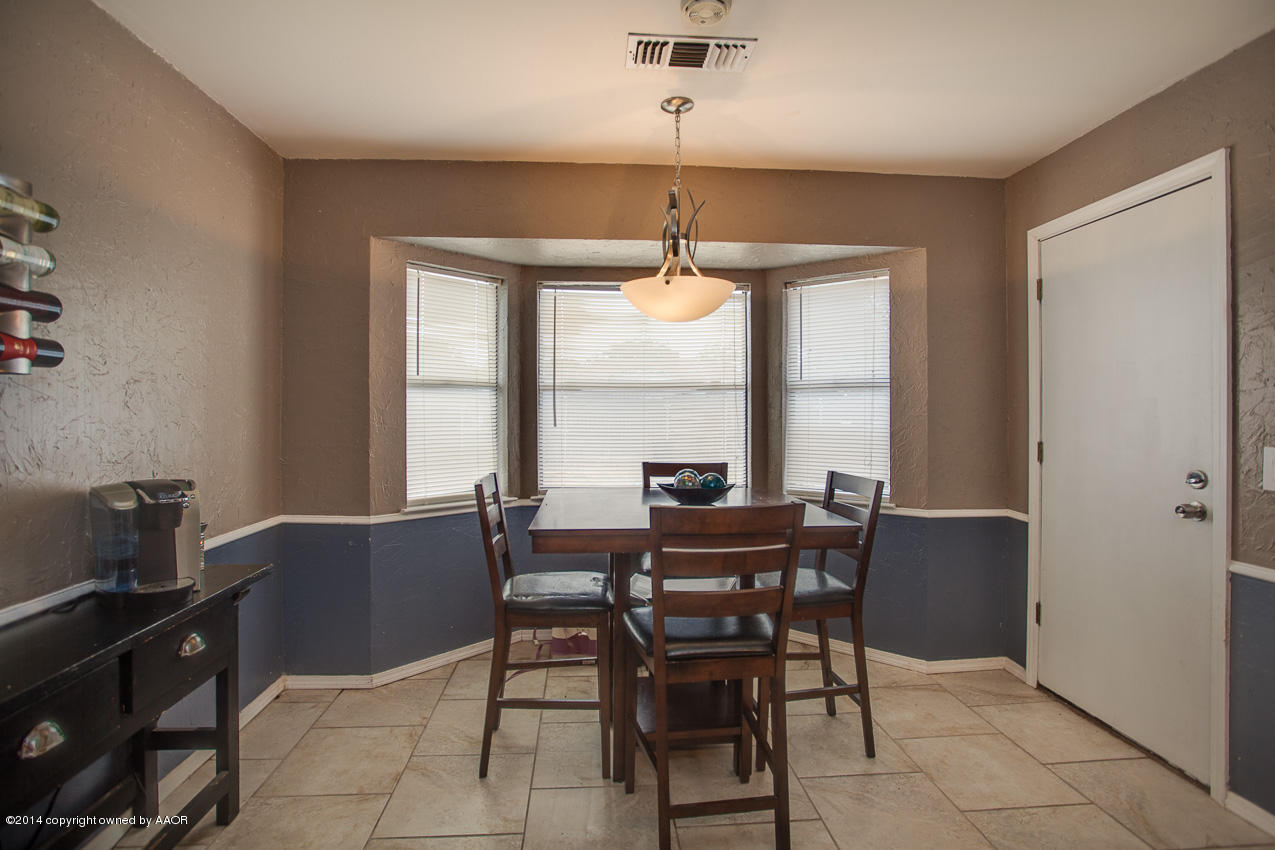 8112 Leah Trail Amarillo, TX 79110 - Photo 7 of 19 Dining Area in kitchen