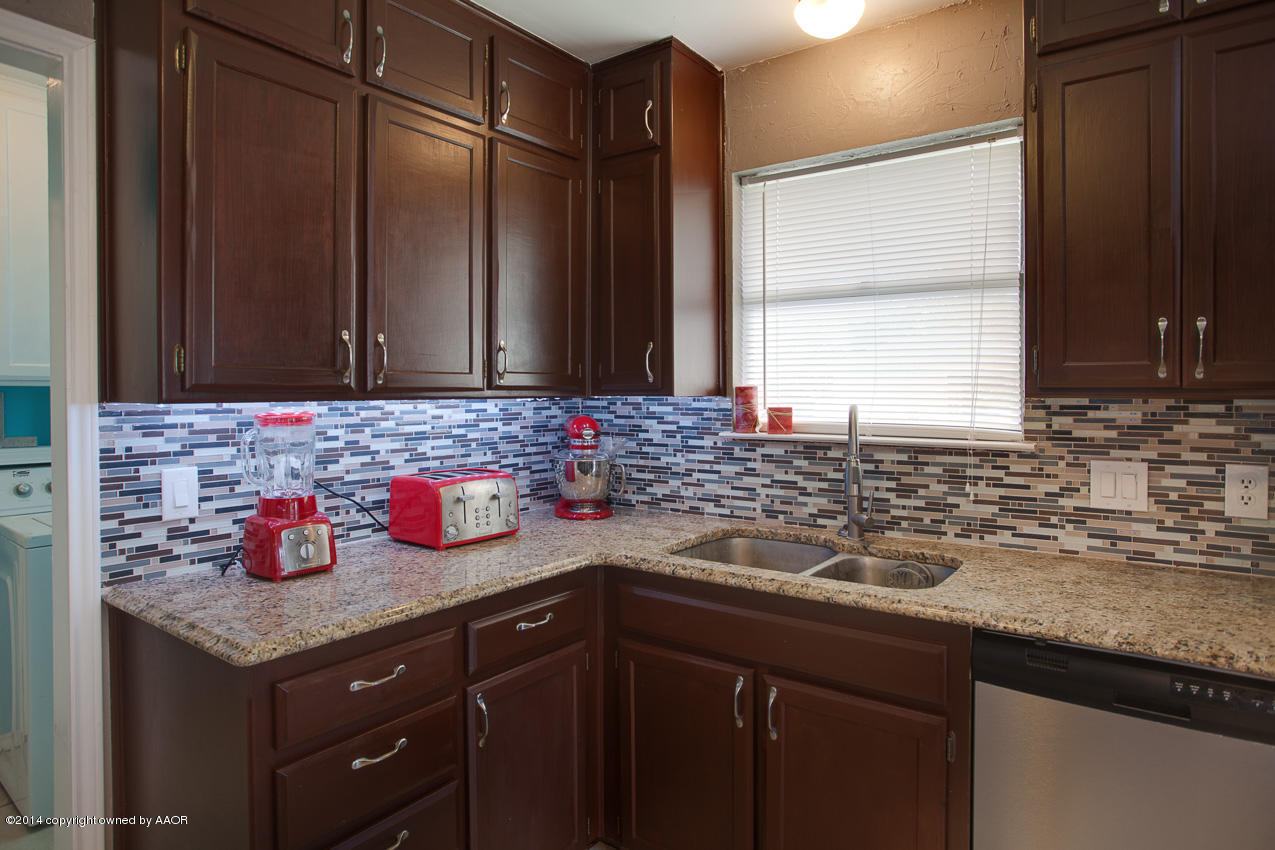 8112 Leah Trail Amarillo, TX 79110 - Photo 9 of 19 Kitchen View 2
