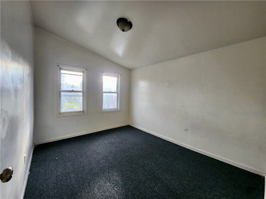 479 Bay Street Rochester, NY 14609 - Photo 18 of 24