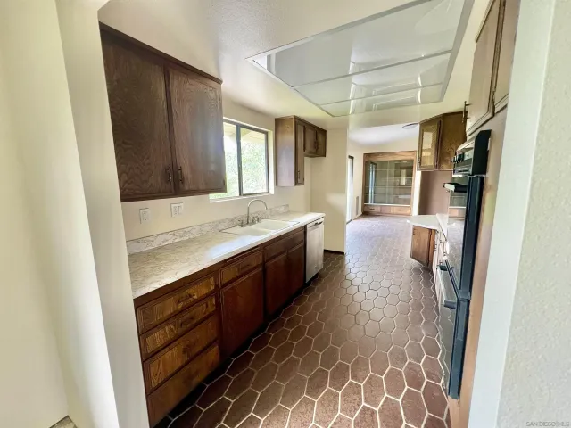 $1,150,000 | 10361 Old Castle Road, Valley Center, CA 92082