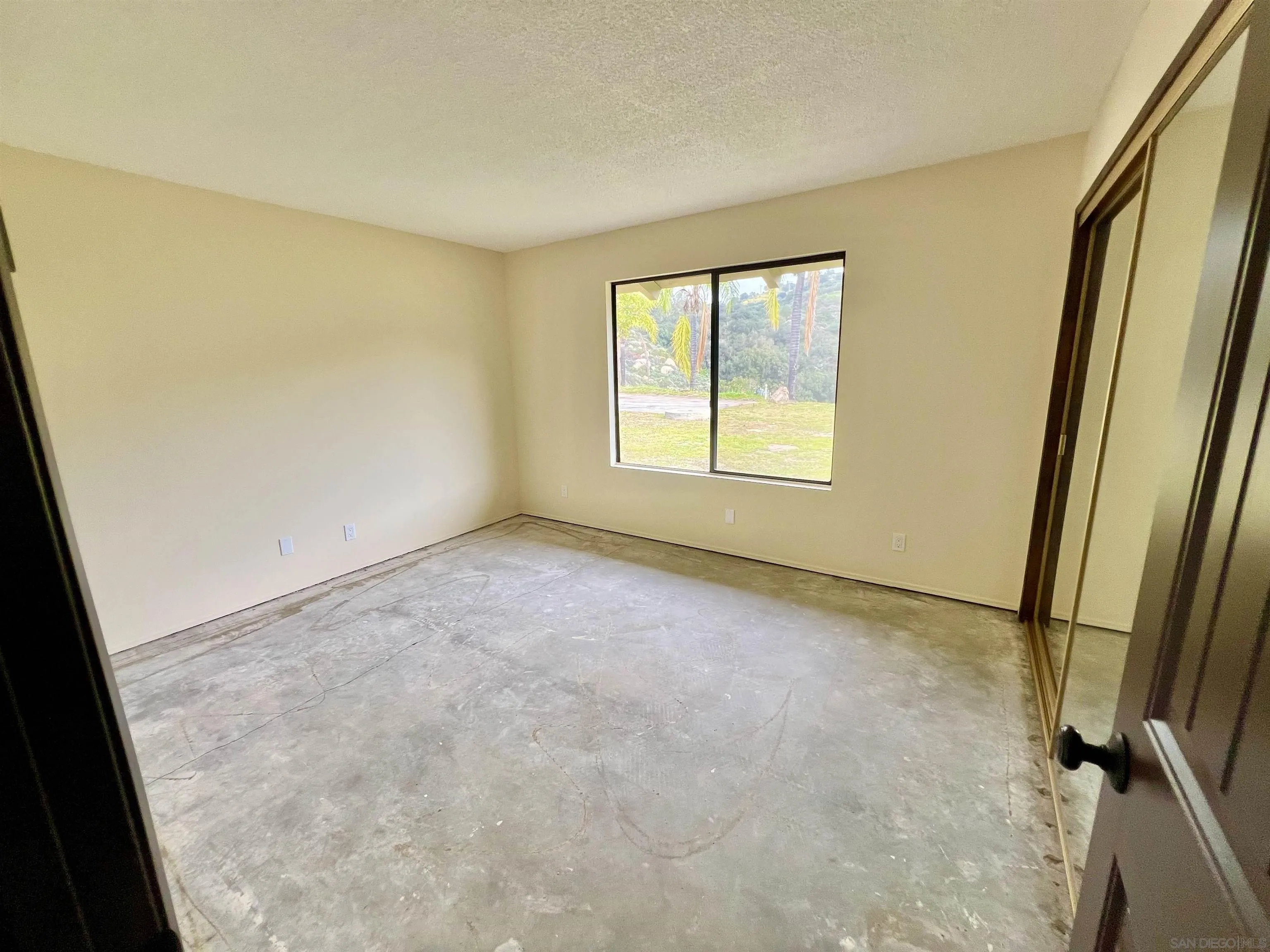 10361 Old Castle Road Valley Center, CA 92082 - Photo 15 of 26