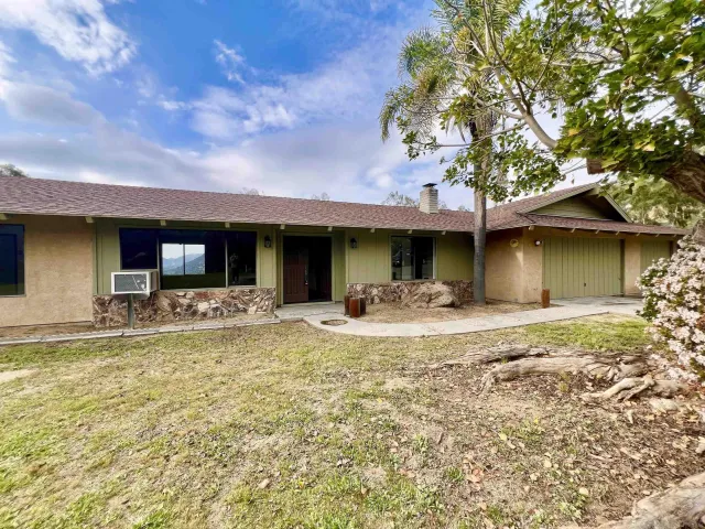 $1,150,000 | 10361 Old Castle Road, Valley Center, CA 92082