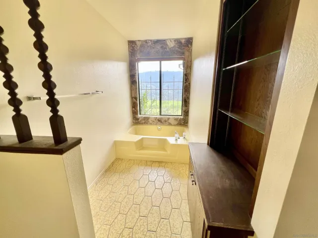 $1,150,000 | 10361 Old Castle Road, Valley Center, CA 92082