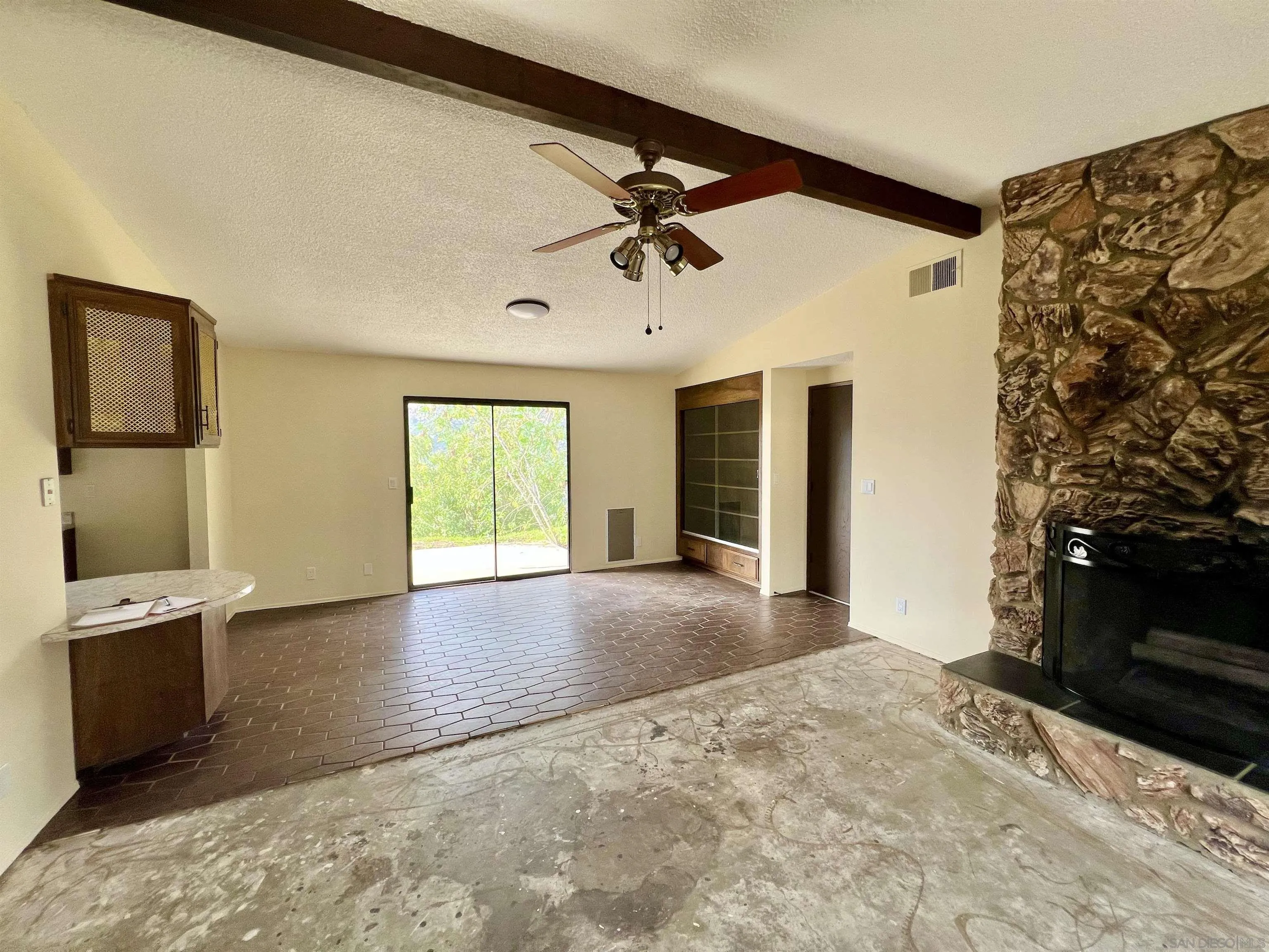 10361 Old Castle Road Valley Center, CA 92082 - Photo 8 of 26