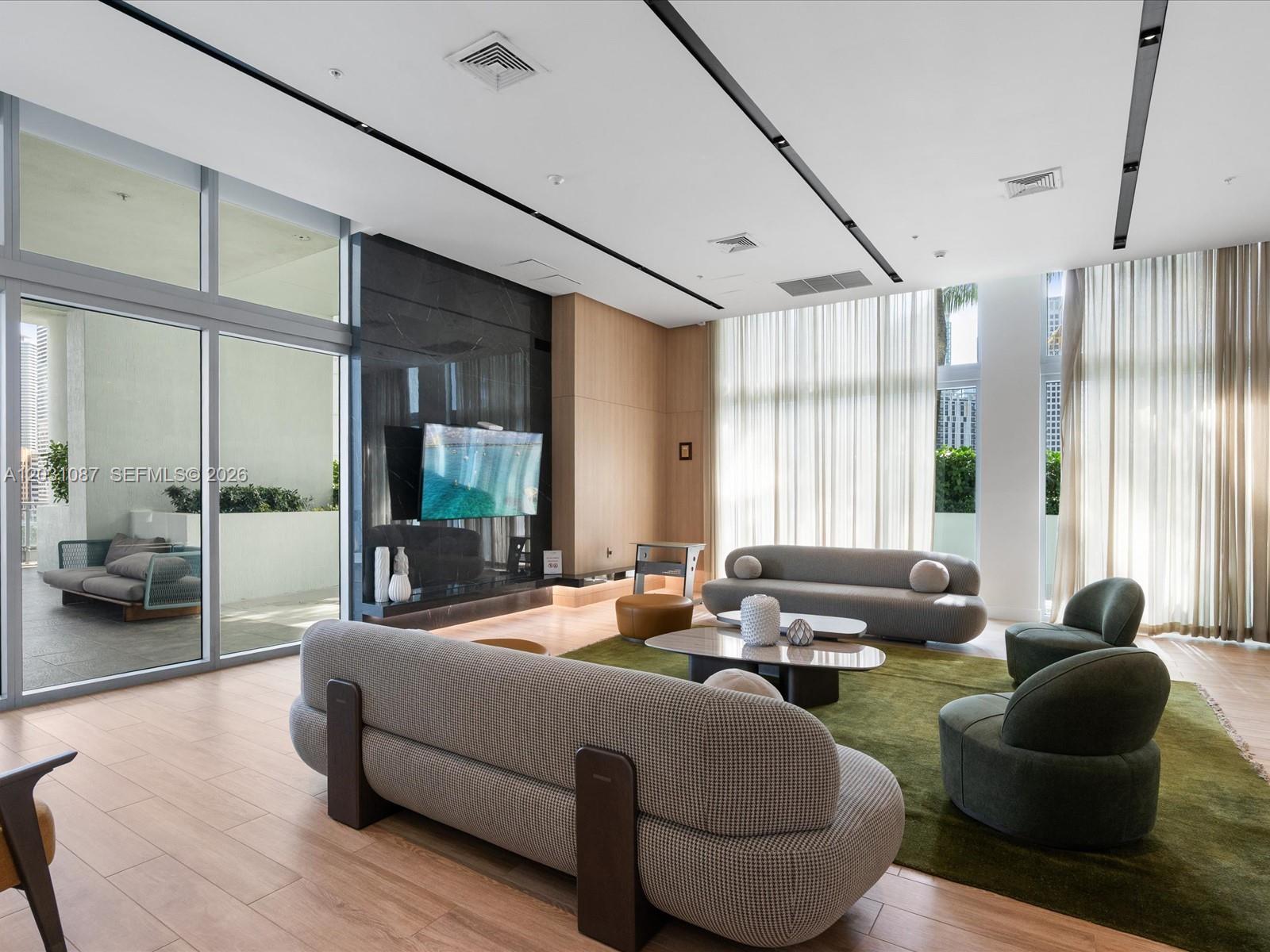 90 Southwest 3rd Street, Unit 2015 Miami, FL 33130 - Photo 67 of 70