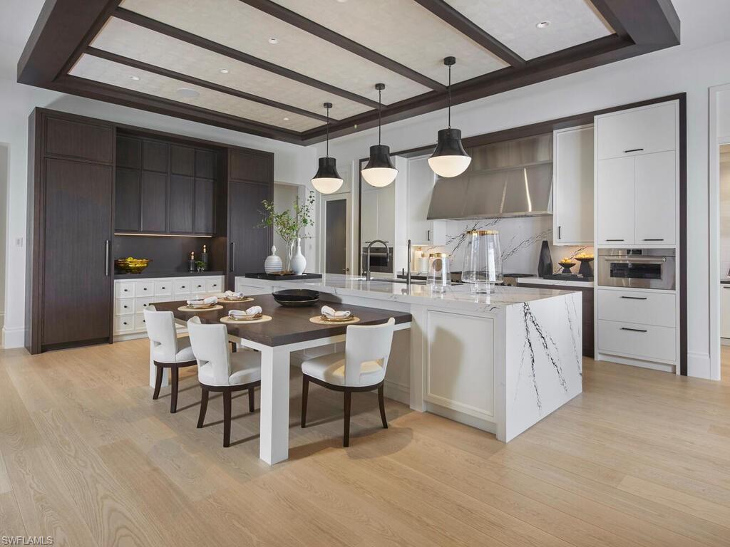 3220 Rum Row Naples, FL 34102 - Photo 12 of 41