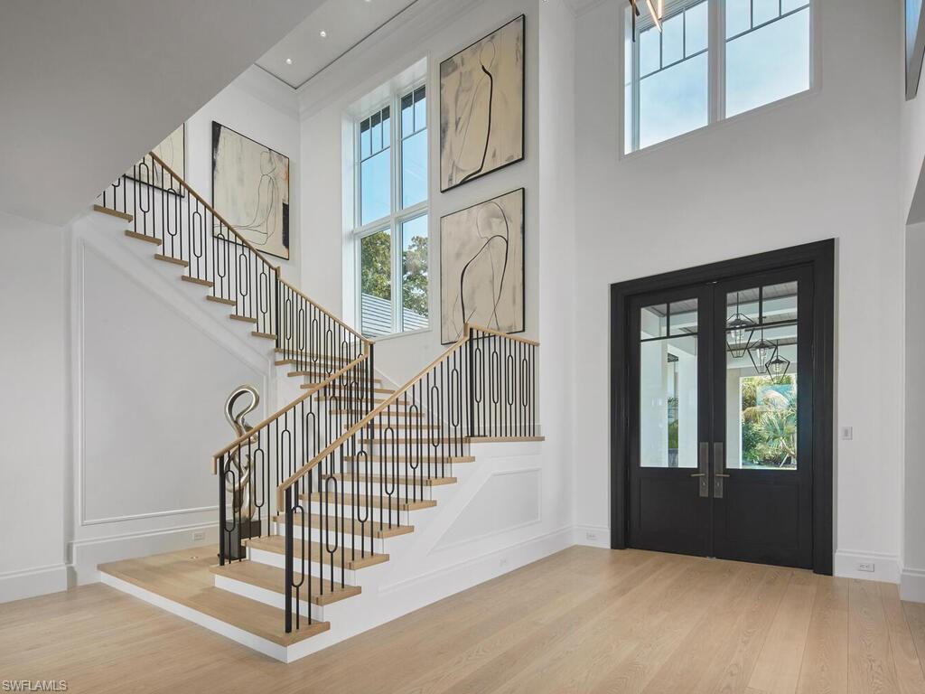 3220 Rum Row Naples, FL 34102 - Photo 9 of 41