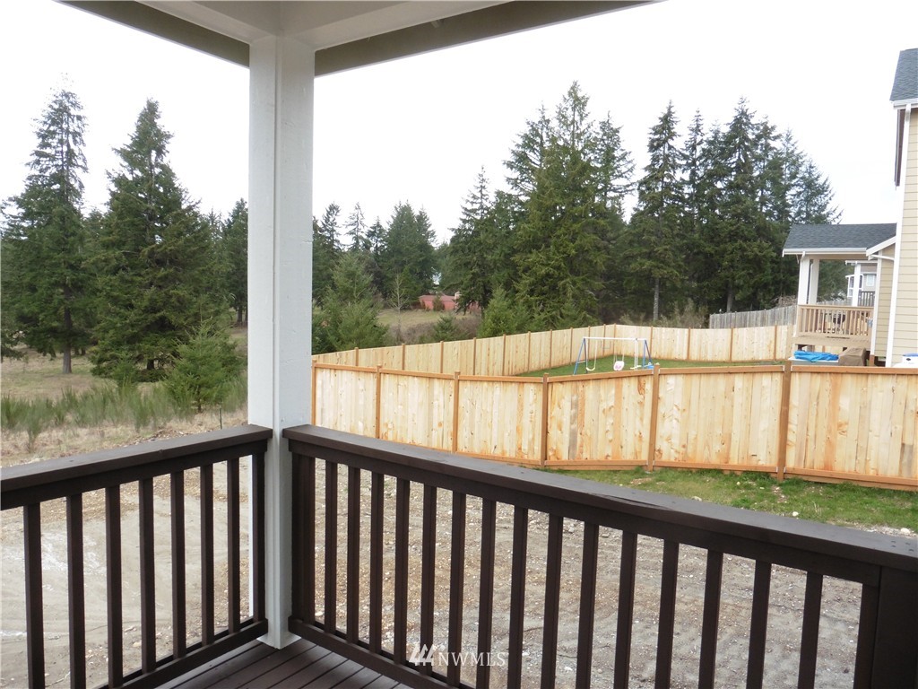 541 East Soderberg Road Allyn, WA 98524 - Photo 5 of 25 Gallery Image 5