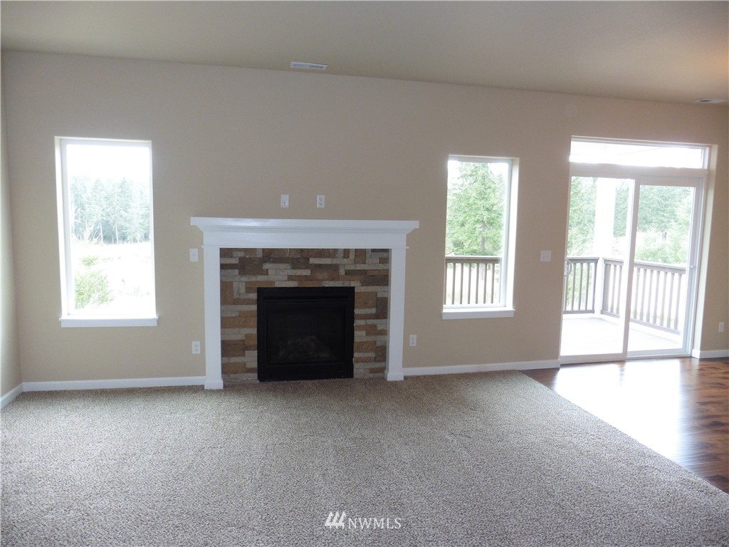 541 East Soderberg Road Allyn, WA 98524 - Photo 8 of 25 Gallery Image 8