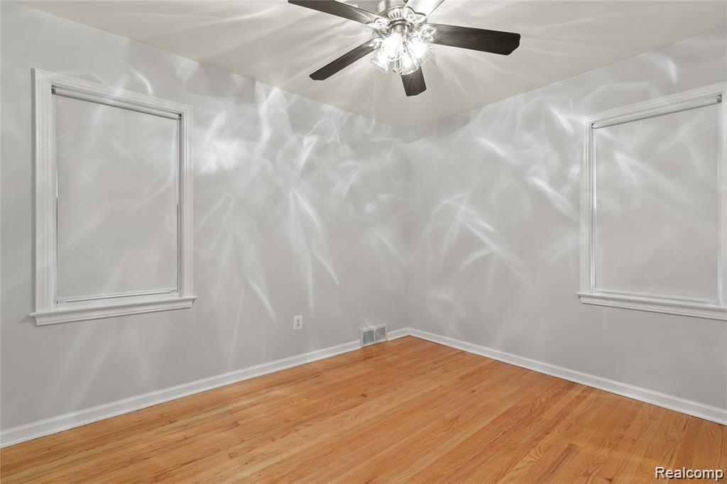 9961 Inkster Road Livonia, MI 48150 - Photo 12 of 32