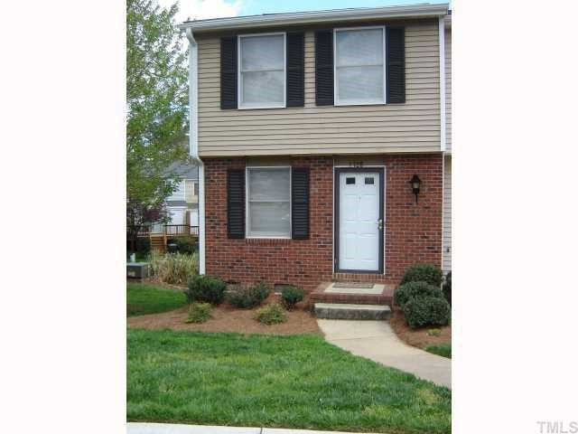 7728 Kingsberry Court Raleigh, NC 27615 - Photo 1 of 3 Exterior Front