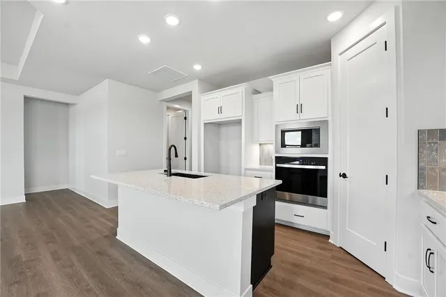 $377,860 | 1711 Northwest 105th Street, Kansas City, MO 64155