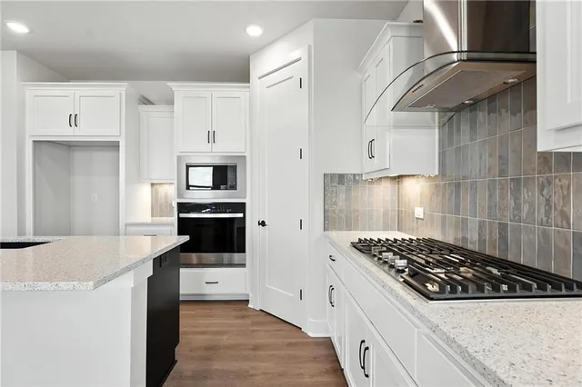 $377,860 | 1711 Northwest 105th Street, Kansas City, MO 64155