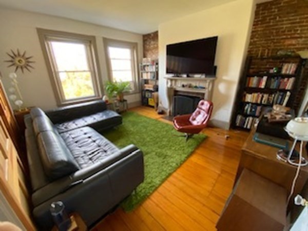 39 Kent Street, Unit 7 Brookline, MA 02445 - Photo 1 of 14 Gallery Image 1