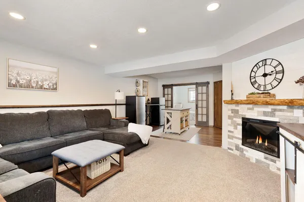 $355,000 | 880 Myers Drive Northeast, Owatonna, MN 55060