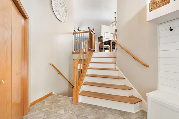 $355,000 | 880 Myers Drive Northeast, Owatonna, MN 55060