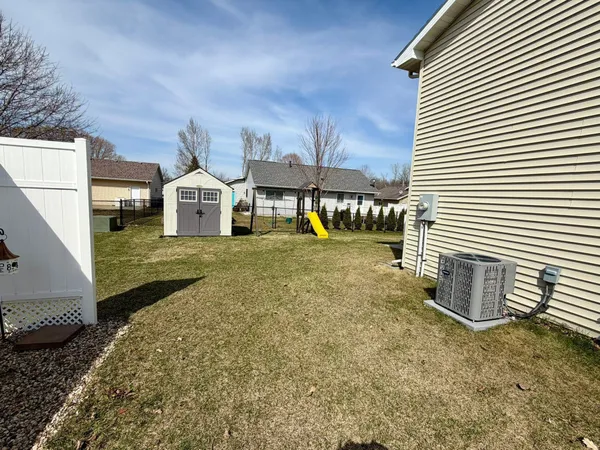 $355,000 | 880 Myers Drive Northeast, Owatonna, MN 55060