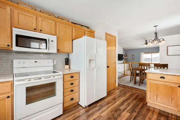 $355,000 | 880 Myers Drive Northeast, Owatonna, MN 55060