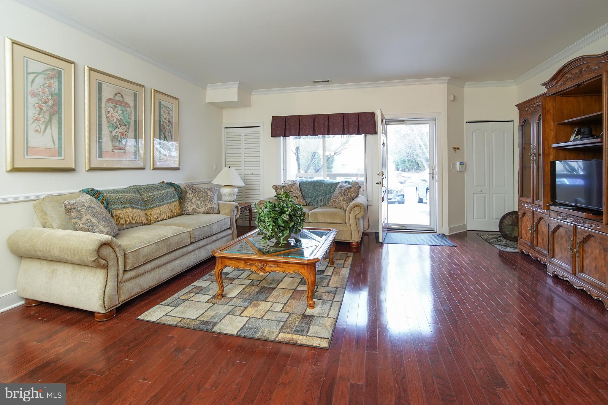1630 Welsh Road, Unit 27D Philadelphia, PA 19115 - Photo 2 of 19 Living Room