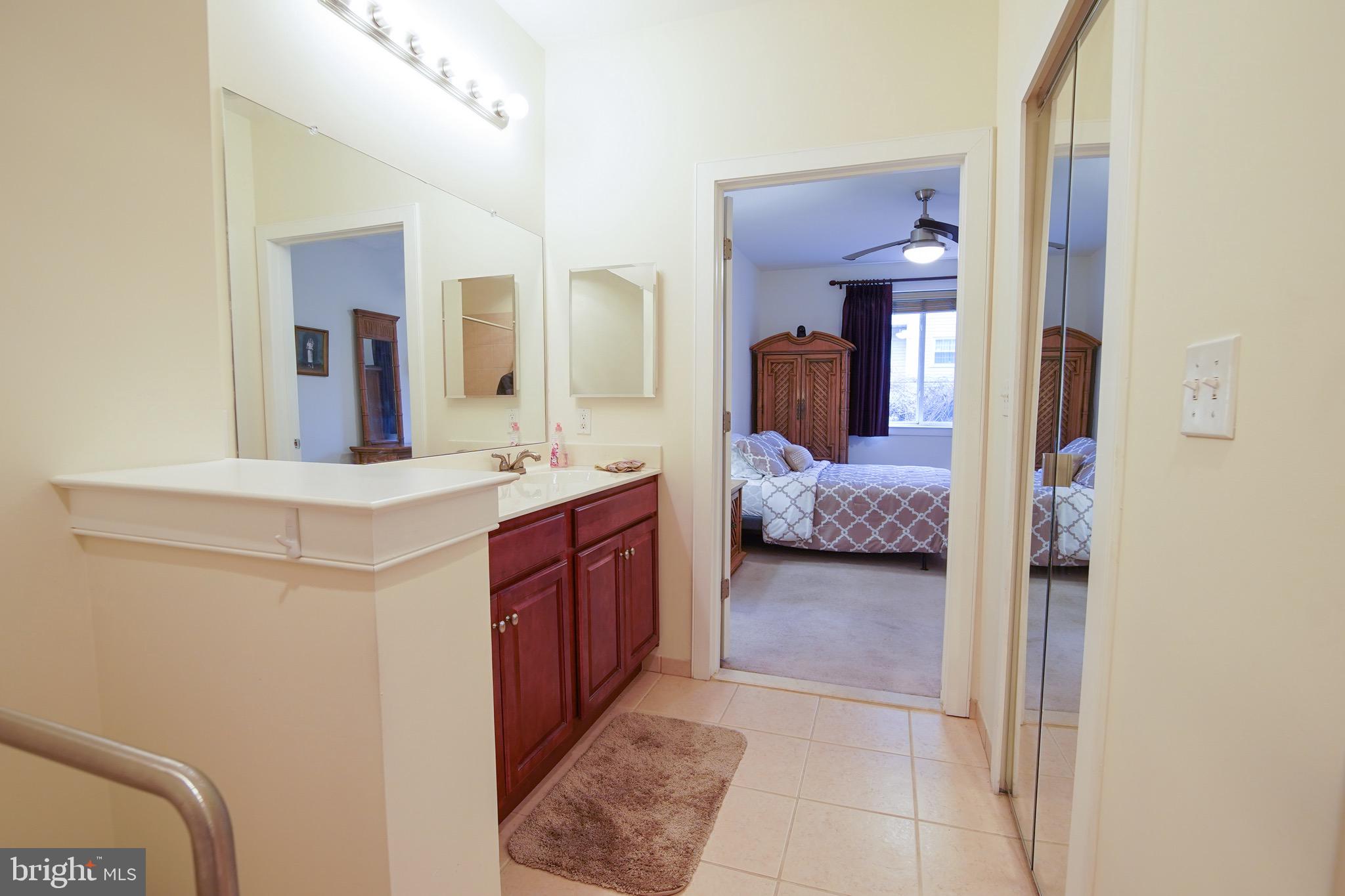 1630 Welsh Road, Unit 27D Philadelphia, PA 19115 - Photo 14 of 19 Primary Bathroom
