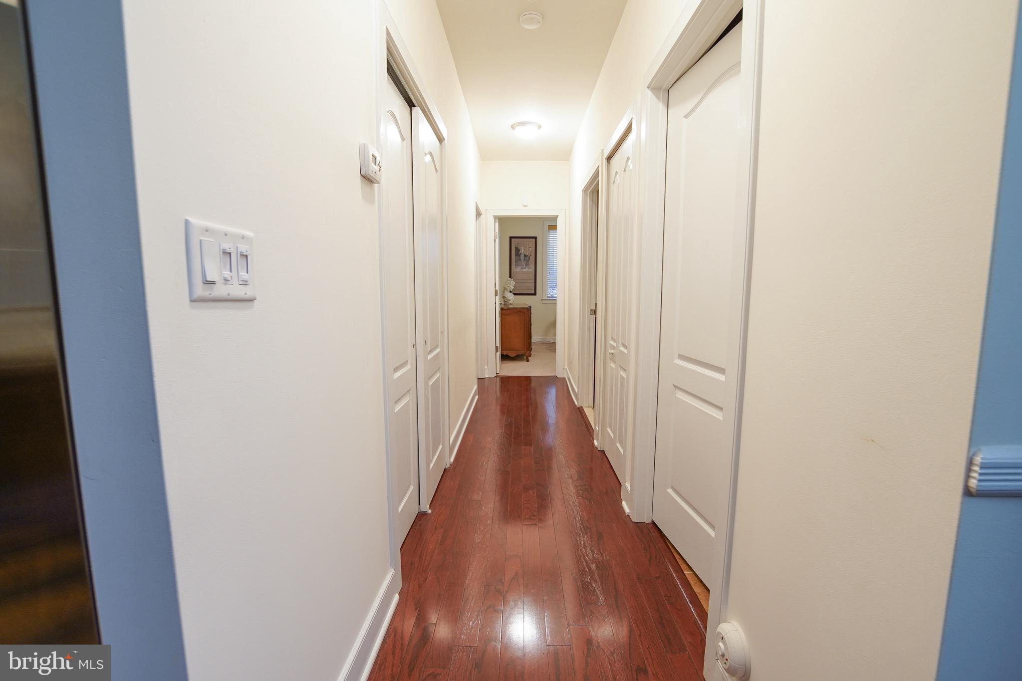 1630 Welsh Road, Unit 27D Philadelphia, PA 19115 - Photo 5 of 19 Hallway