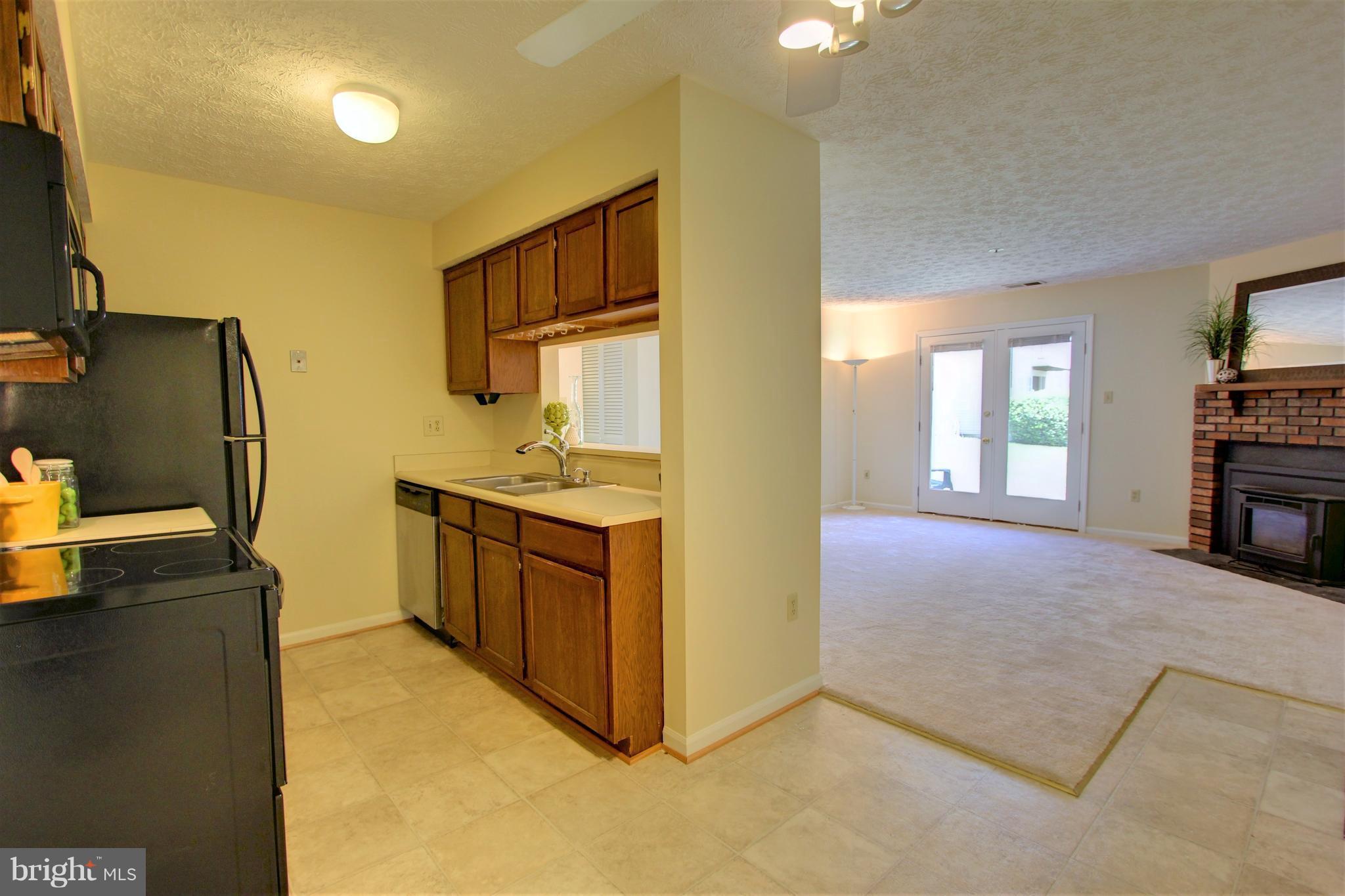 6460 Greenfield Road, Unit 206 Elkridge, MD 21075 - Photo 12 of 26 Kitchen