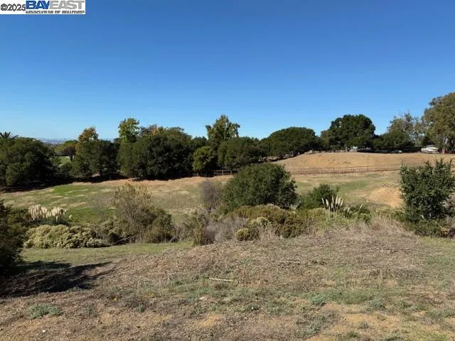 $265,000 | Fairview, Hayward, CA 94542