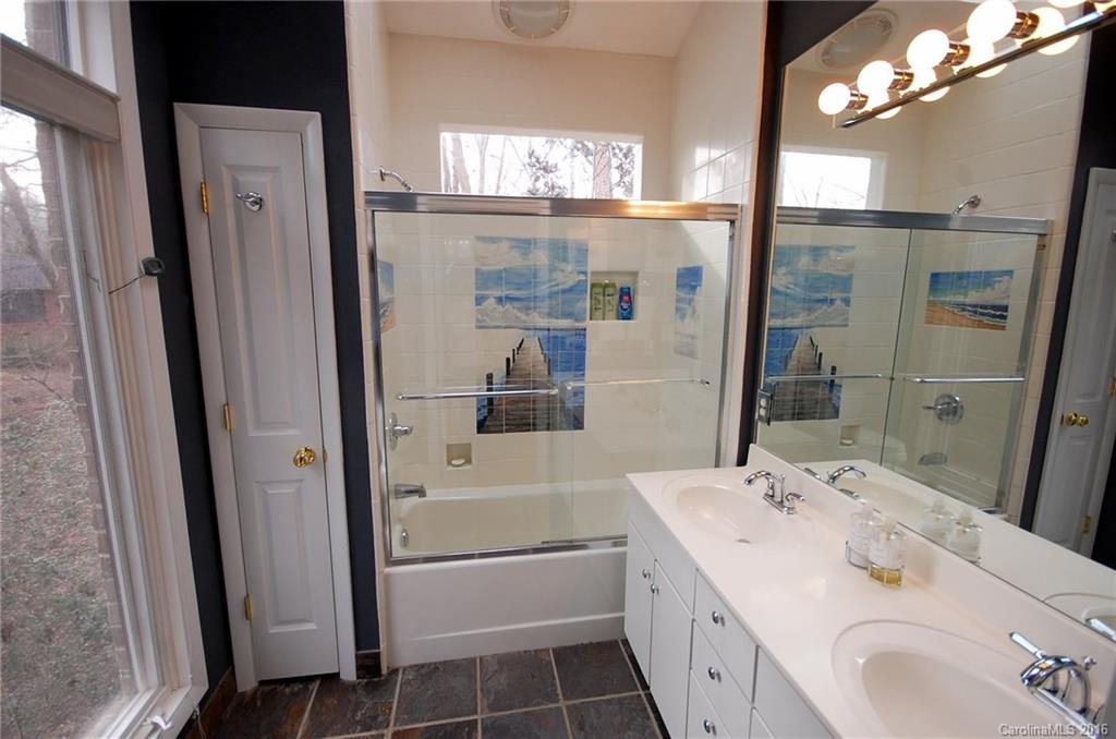 7806 Blue Ridge Circle Charlotte, NC 28270 - Photo 13 of 24 Gallery Image 13