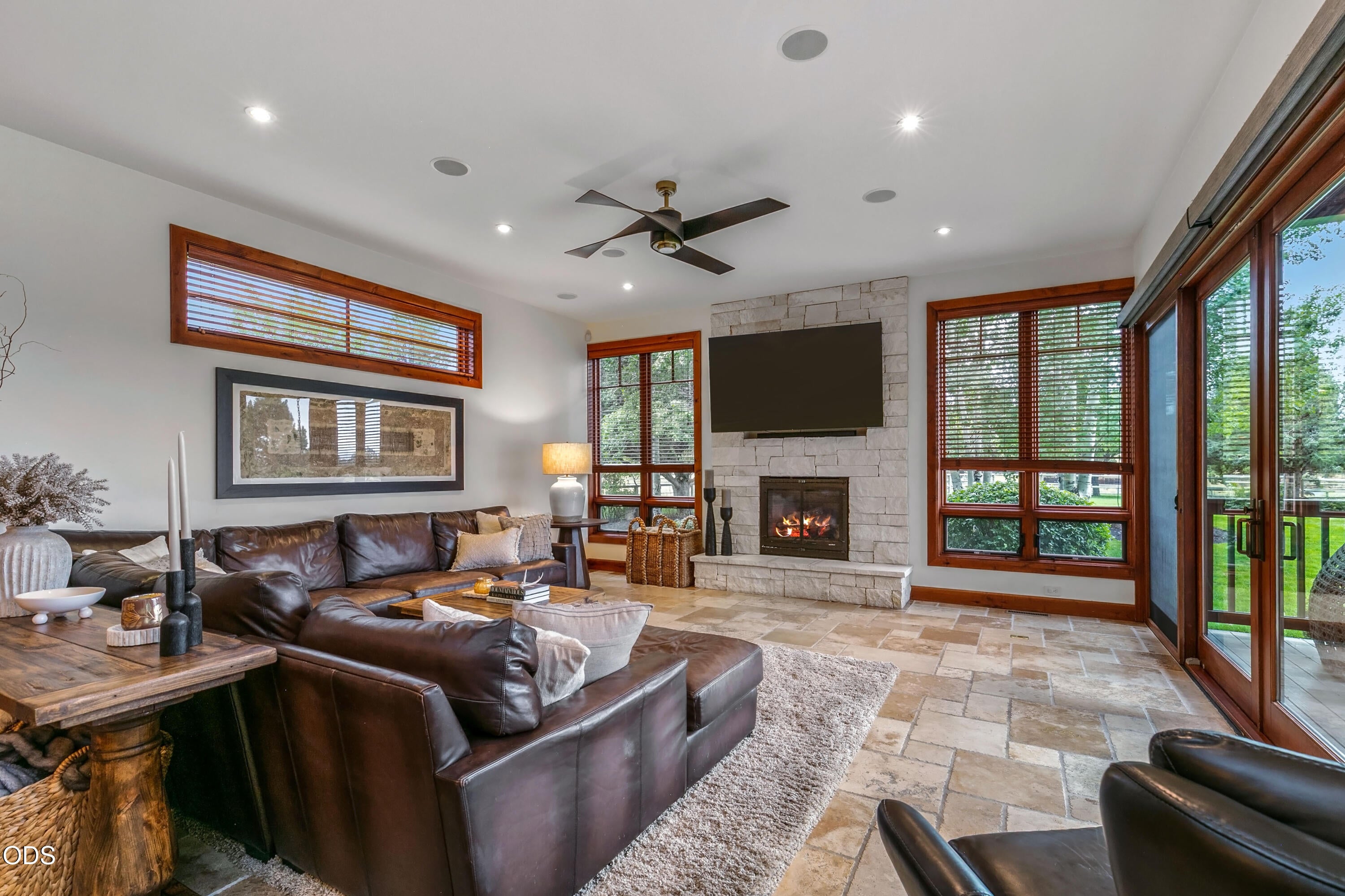 22155 Rickard Road Bend, OR 97702 - Photo 10 of 44 Gallery Image 10
