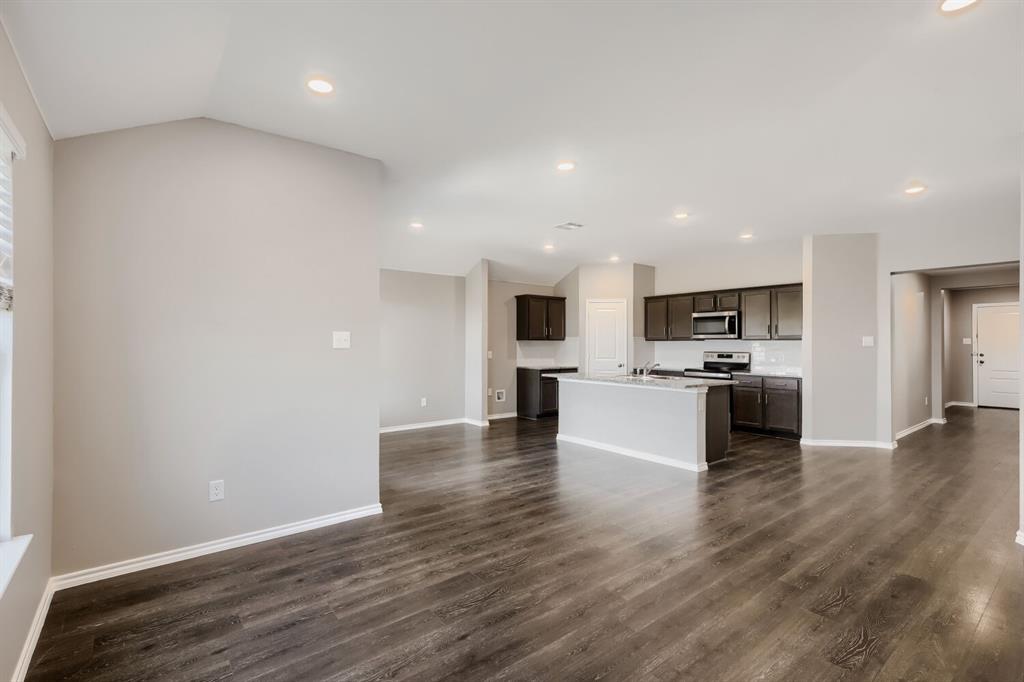 1212 Rountree Court Celina, TX 75009 - Photo 6 of 28 Gallery Image 6