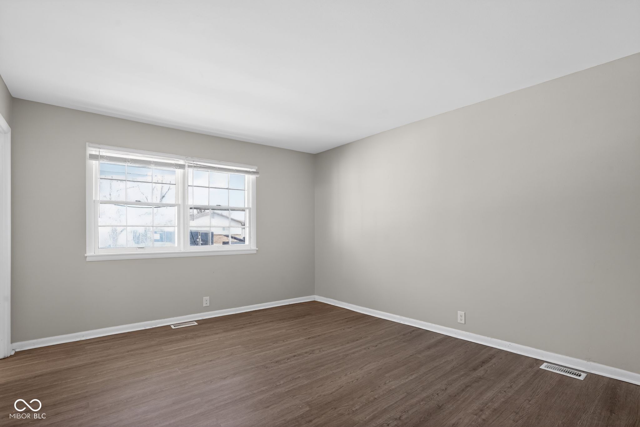 5148 Alameda Road Indianapolis, IN 46228 - Photo 10 of 20