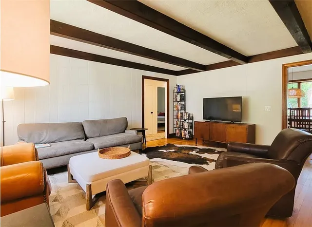 $769,000 | 106 Pettaquamscutt Lake Road, Narragansett, RI 02874